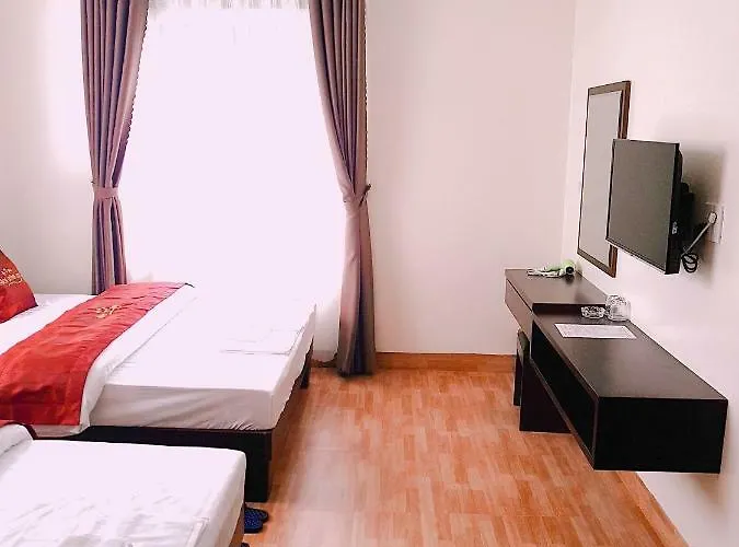 Sen Quynh Hotel 3*